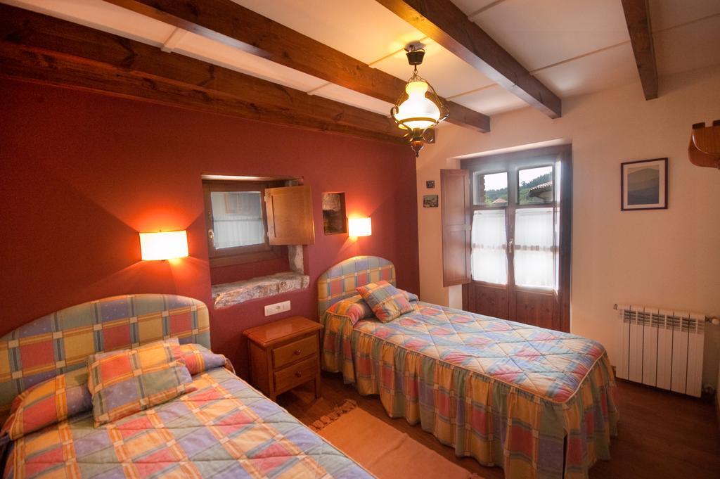 Apartamentos El Cueto De Los Collado Villanueva de Pria Exterior foto